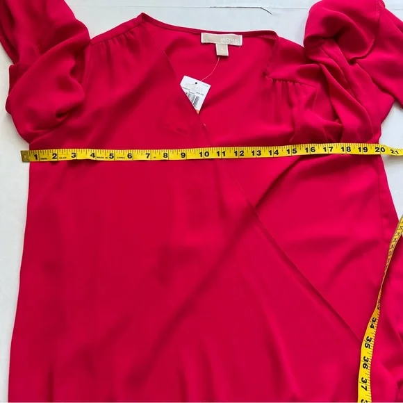 Michael Kors wrap and snap around  blouse - Picture 8 of 9